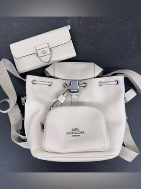 NWT Coach Cream Leather Pace Drawstring Backpack with Matching Wallet